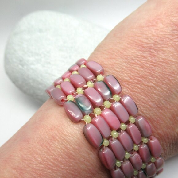 Handwoven Pink Czech UG glass bracelet - Picture 12 of 14